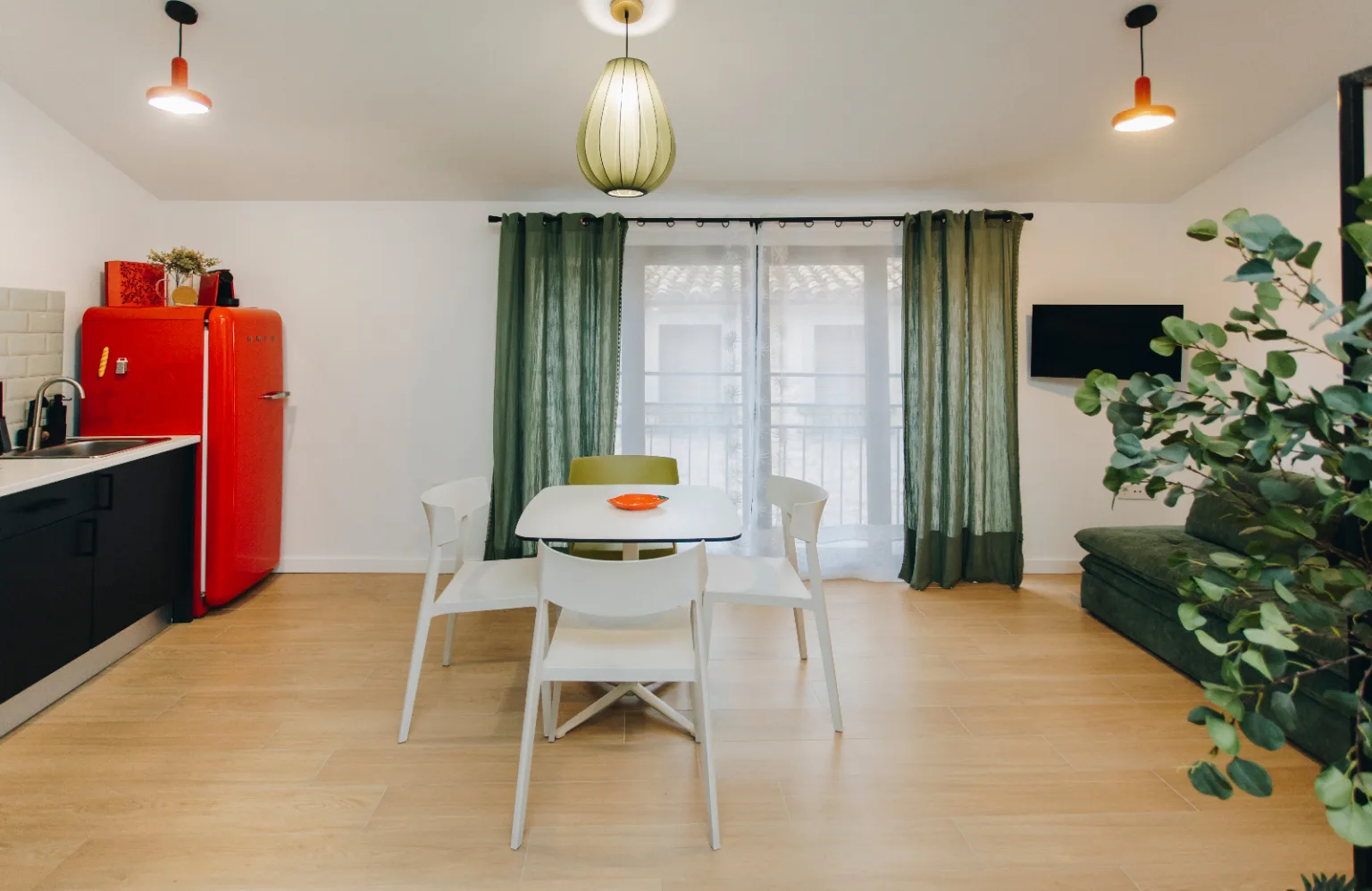 LaVermella apartment